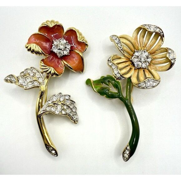 Vtg Nolan Miller Lot Of 2 Flower Brooches Enamel Rhinestones Glamour Collection - Picture 1 of 9